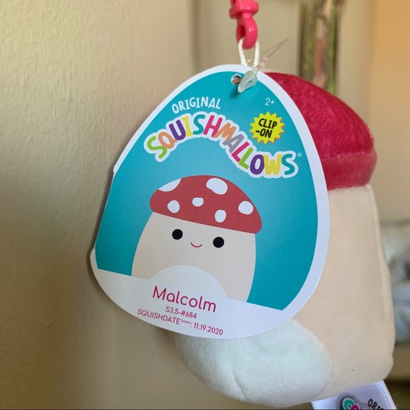Malcom Squishmallow Clip - Picture 3 of 3
